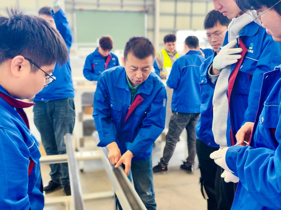 爱维丝生产现场5