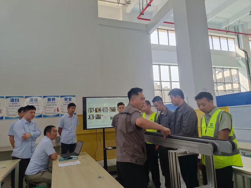 爱维丝生产部：SOP全覆盖，把标准刻进每一道工序